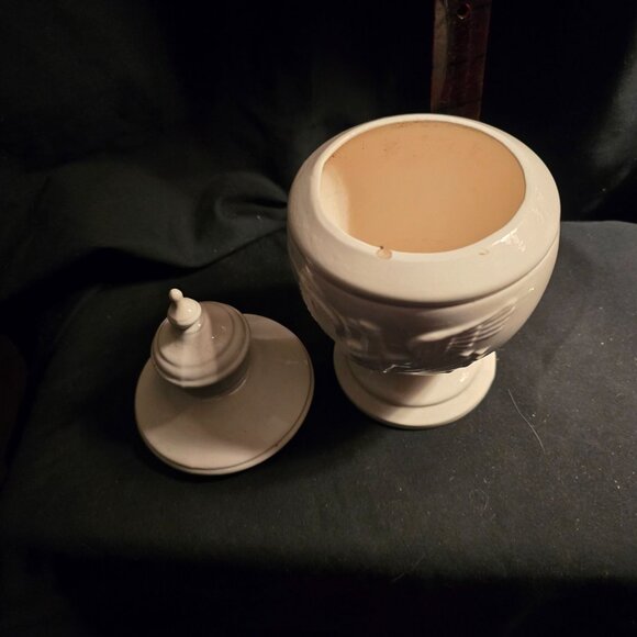 Vintage Cream Ceramic Lidded Urn With Embossed Eagle Design - Picture 3 of 9